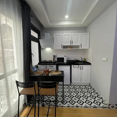 Amur Plus Hotel דירה איסטמבול