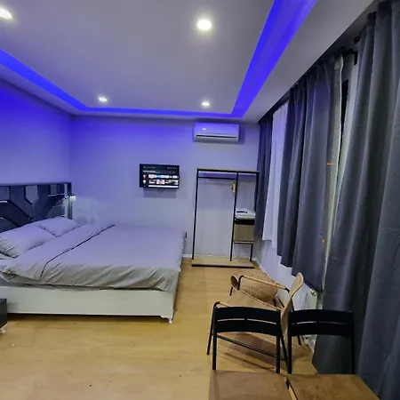 Amur Plus Hotel *